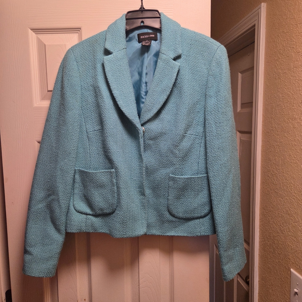 Focus 2000 Turquoise Blazer